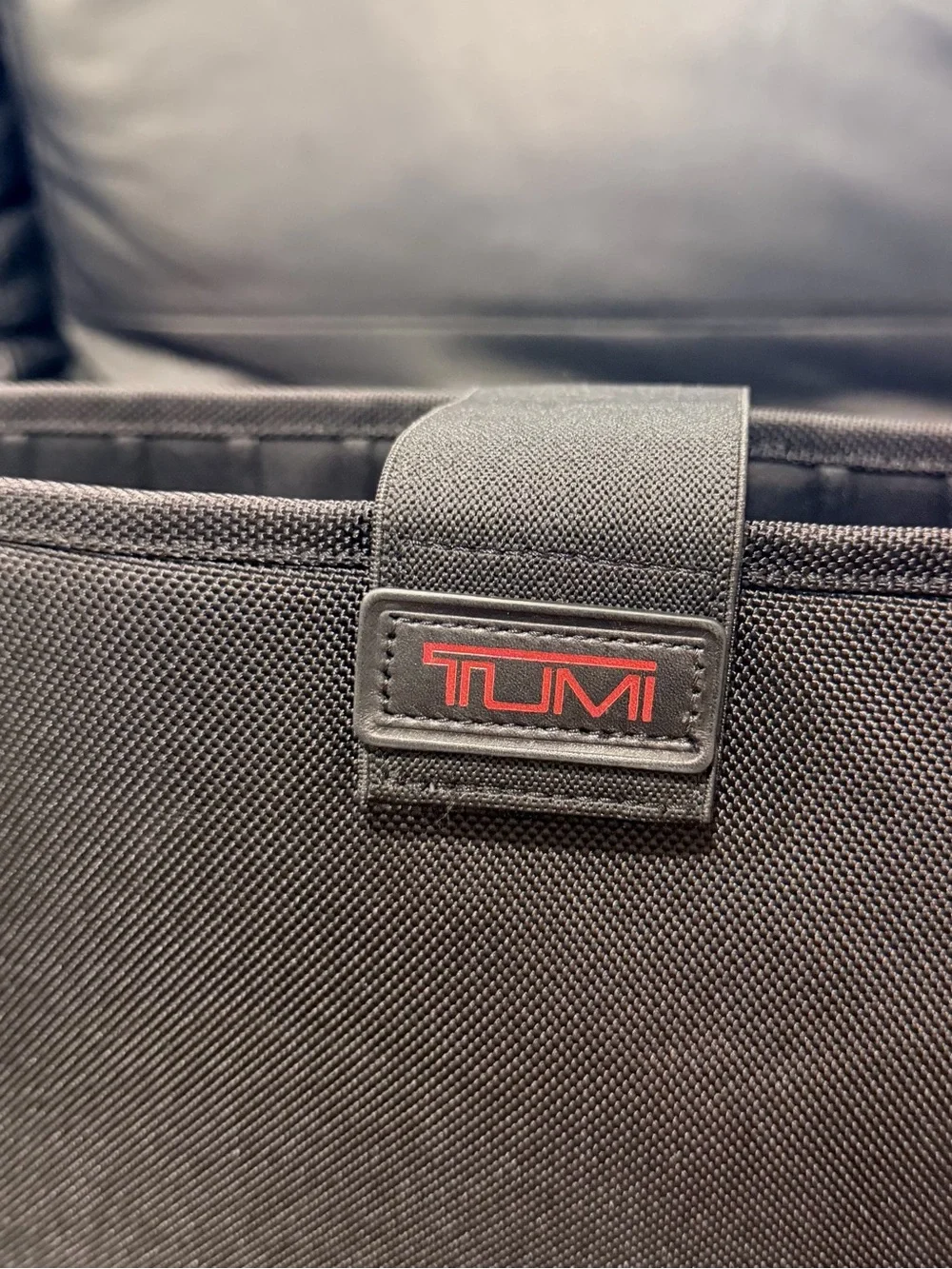 TUMI Black Laptop/Document Padded Sleeve Pouch – NWOT